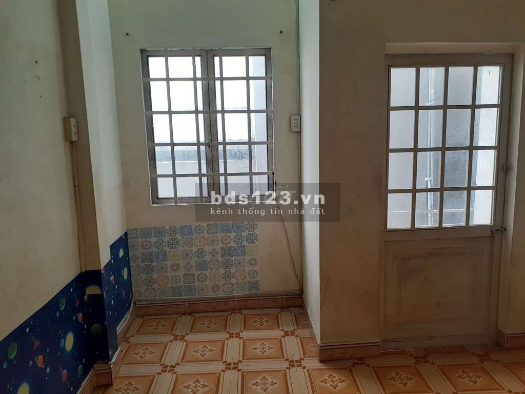 Nhà chính chủ bán nhanh giá 630 triệu, nhà trống, dtsd 12m2, khu an ninh