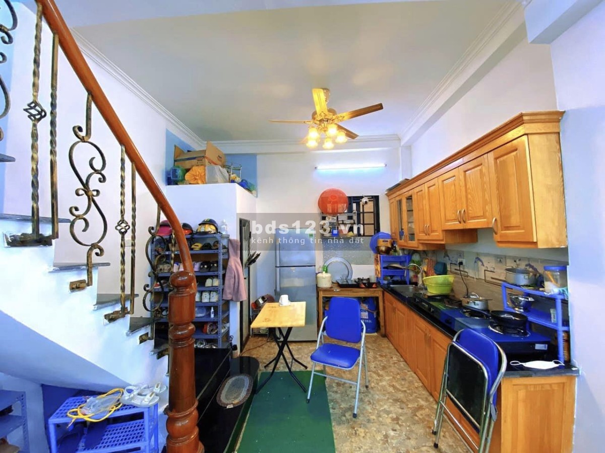 Siêu hot nhà nguyên căn, diện tích 30m² x 4 tầng, mt 4m, ô tô cách nhà 50m