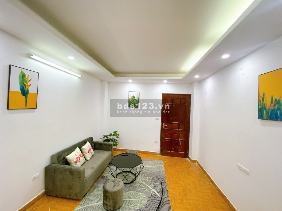 Bán căn hộ L02 2 phòng ngủ dt 48m2, giá 979 triệu, Khâm Thiên, Văn Chương Văn Miếu