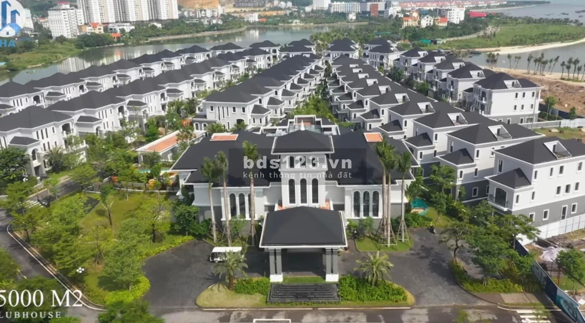 Bán nhà biệt thự chính chủ ngay mặt biển ở trung tâm Bãi Cháy, Hạ Long