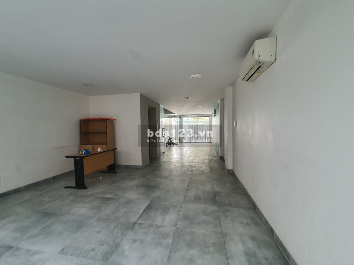 Cho thuê văn phòng 70m2, 15 triệu (có hầm để xe) mặt tiền đường Đặng Thùy Trâm, Bình Thạnh