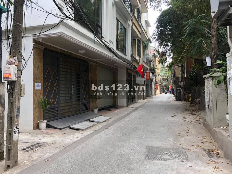 BÁN NHÀ - Ô TÔ ĐỖ CỬA - CHỦ TỰ XÂY - LÊN TẦNG THOẢI MÁI - DT 48M² - GIÁ 4,33 TỶ