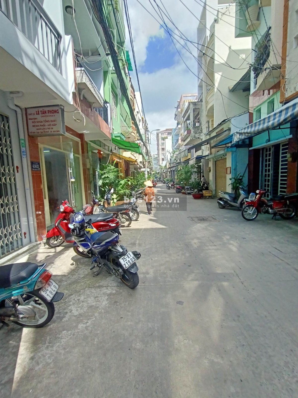 BÁN NHÀ HỒNG BÀNG, QUẬN 11, HẺM XE TẢI ĐỖ CỬA, GIÁ CHỈ 5 TỶ 8. LH 0927046368