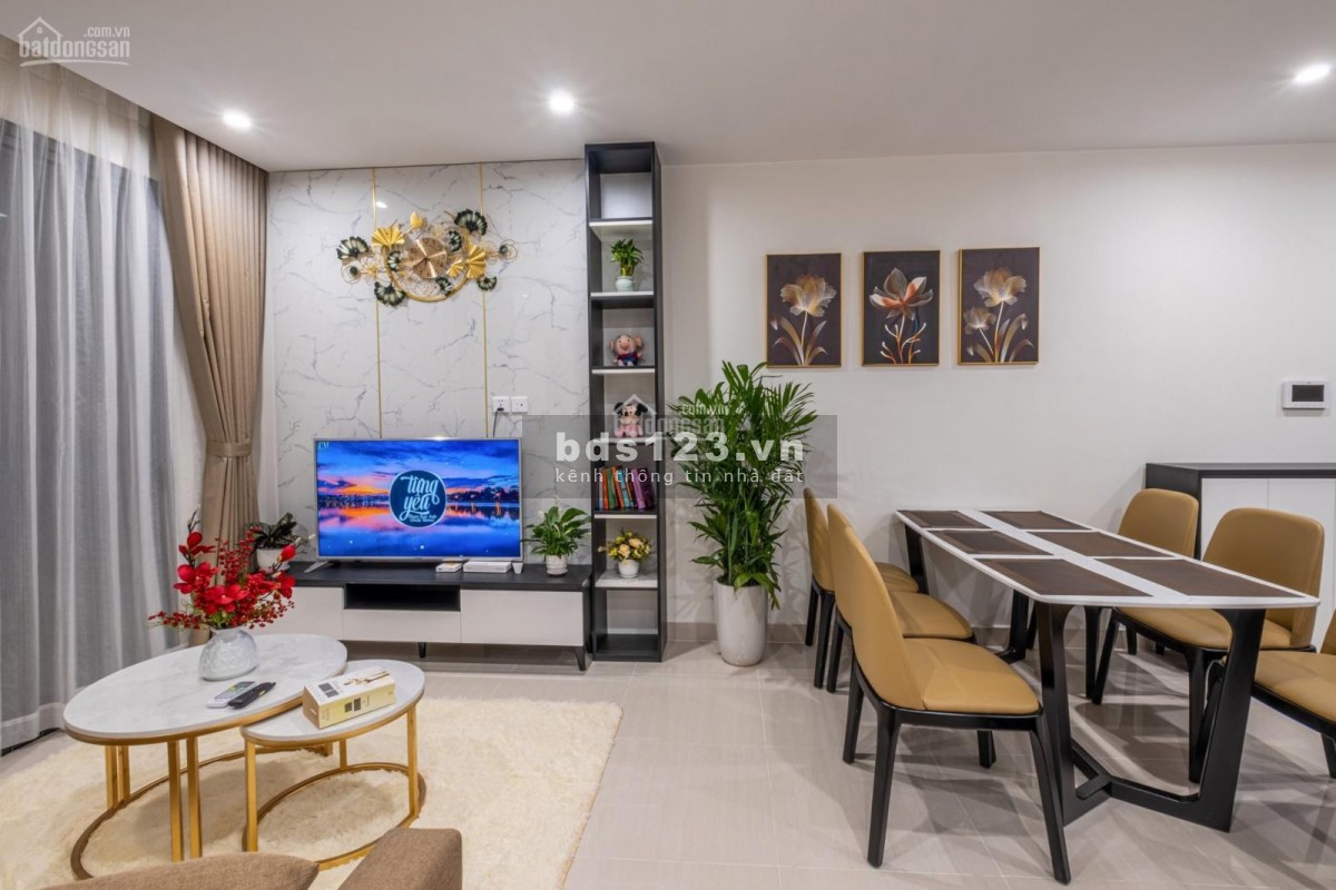 Cần tiền bán căn hộ 3PN 2WC S=80m2 giá 2.29 tỷ tại Vinhomes Ocean Park Gia Lâm HN