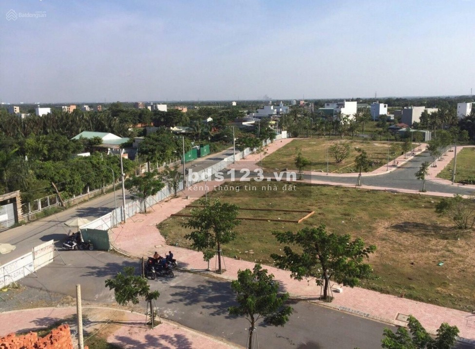 Đất nền ngay KDC Bình Nguyên, Dĩ An, Bình Dương, giá TT từ 1.6 tỷ/100m2, SHR, LH: 0344000467
