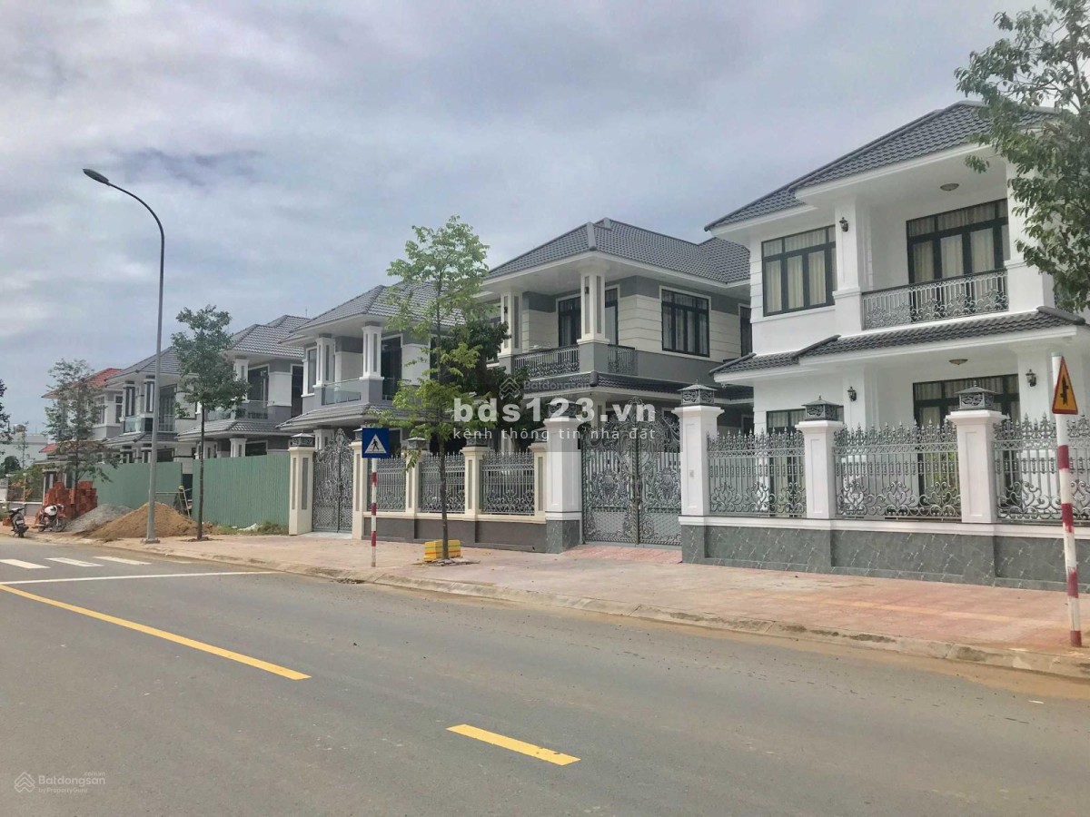 BÁN NHÀ BIỆT THỰ NGUYỄN TRÃI TỌA LẠC NGAY TRUNG TÂM THỊ XÃ GÒ CÔNG, TIỀN GIANG