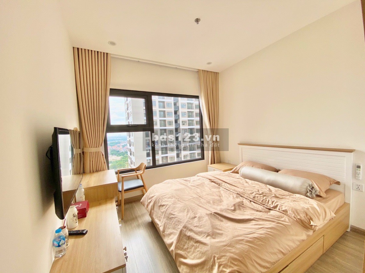 Cần tiền bán căn hộ 3PN 2WC S=80m2 giá 2.29 tỷ tại Vinhomes Ocean Park Gia Lâm HN