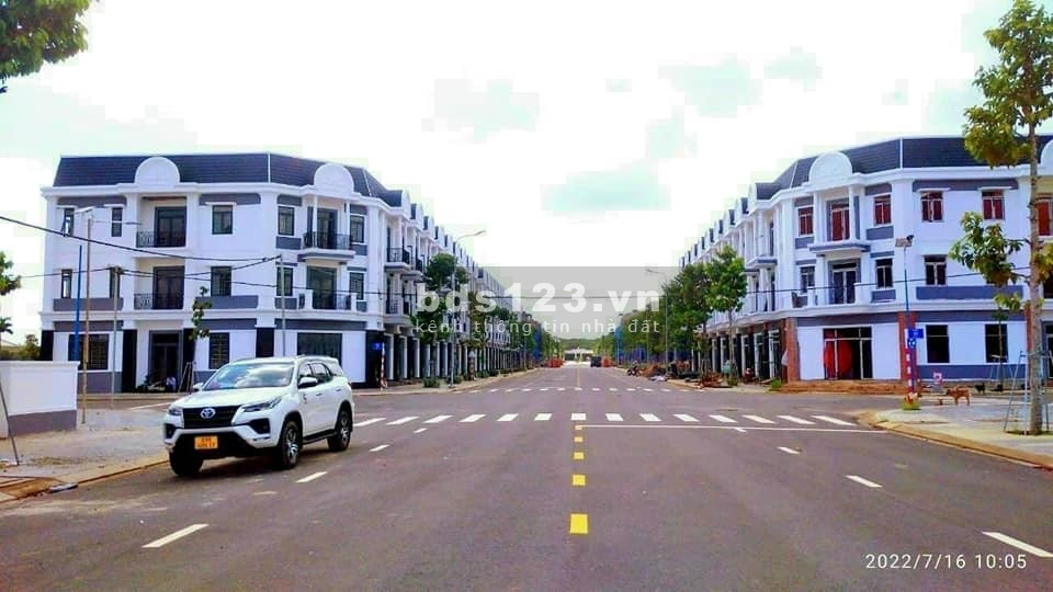 Đất sân bay Long Thành chiết kháu 6%, cam kết lợi nhuận 30%/18 tháng.