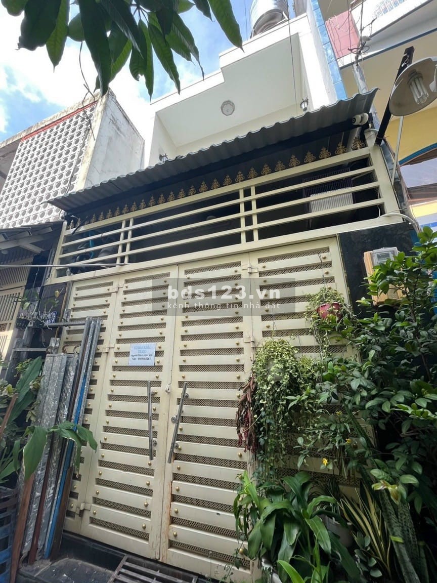 Bán nhà gần chợ Cây Da Sà, quận Bình Tân, giá 4 tỷ