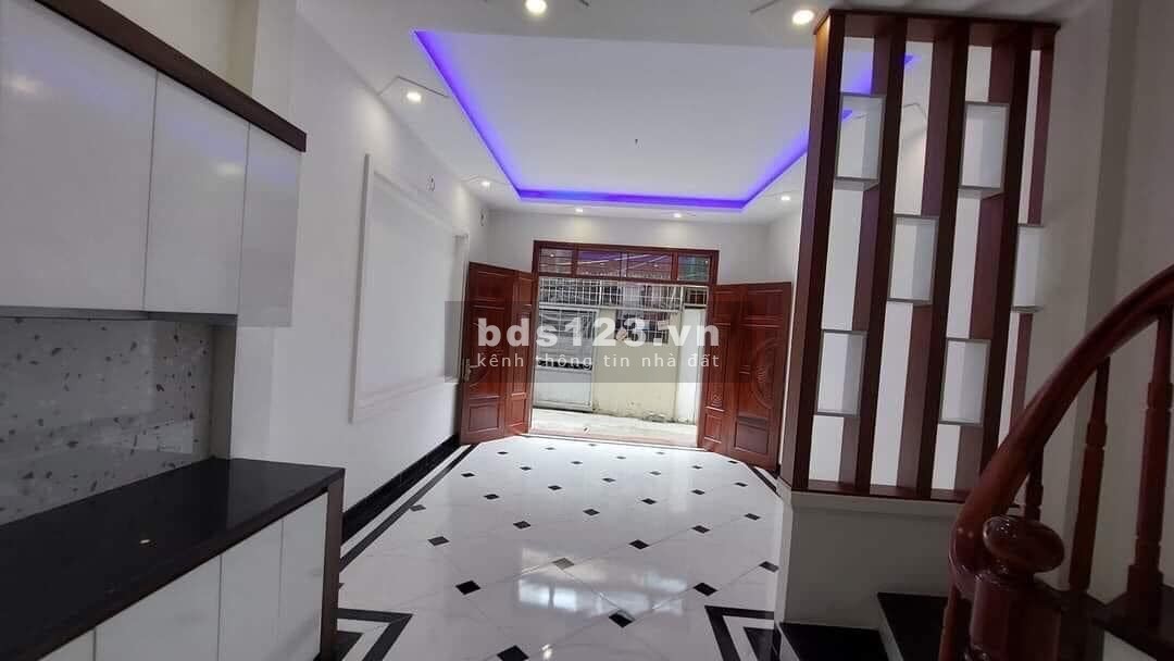 Bán nhà Cầu Giấy giá RẺ như BIẾU, DT 47m², Nhỉnh Giá 3 tỷ