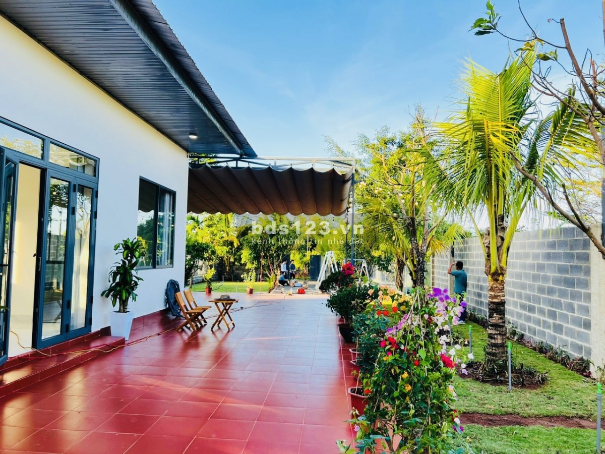 Bán nhà vườn tại Thôn 8, Xã Cư Êbur, TP Buôn Ma Thuột, DT 14 x 85m, Giá 1 Tỷ 690 Triệu
