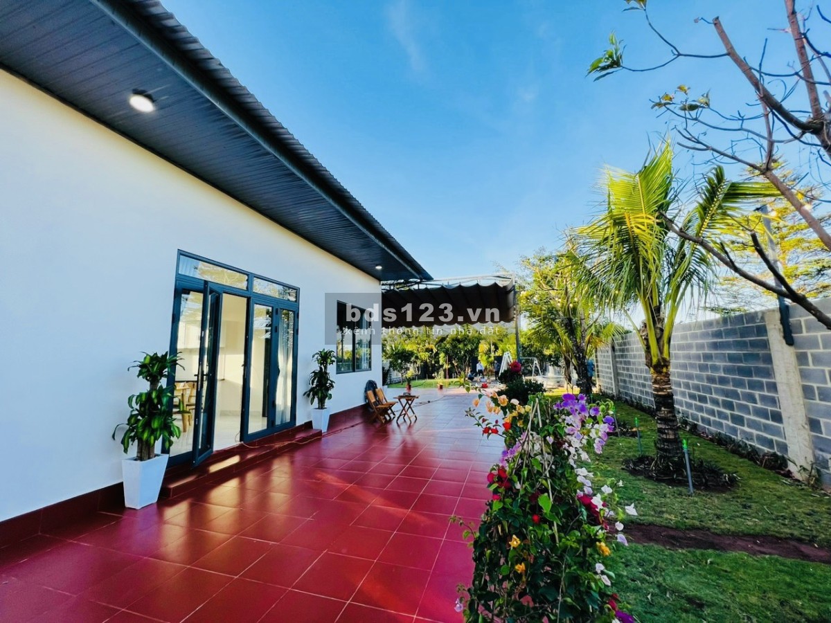 Bán nhà vườn tại Thôn 8, Xã Cư Êbur, TP Buôn Ma Thuột, DT 14 x 85m, Giá 1 Tỷ 690 Triệu