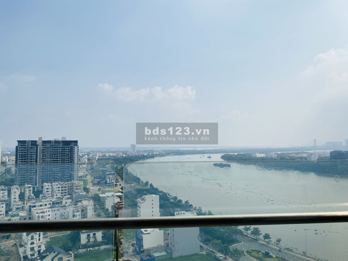 Cho thuê 2pn nhà trống view trực diện sông chỉ 1 căn duy nhất dọn vào ngay đón tết năm mới