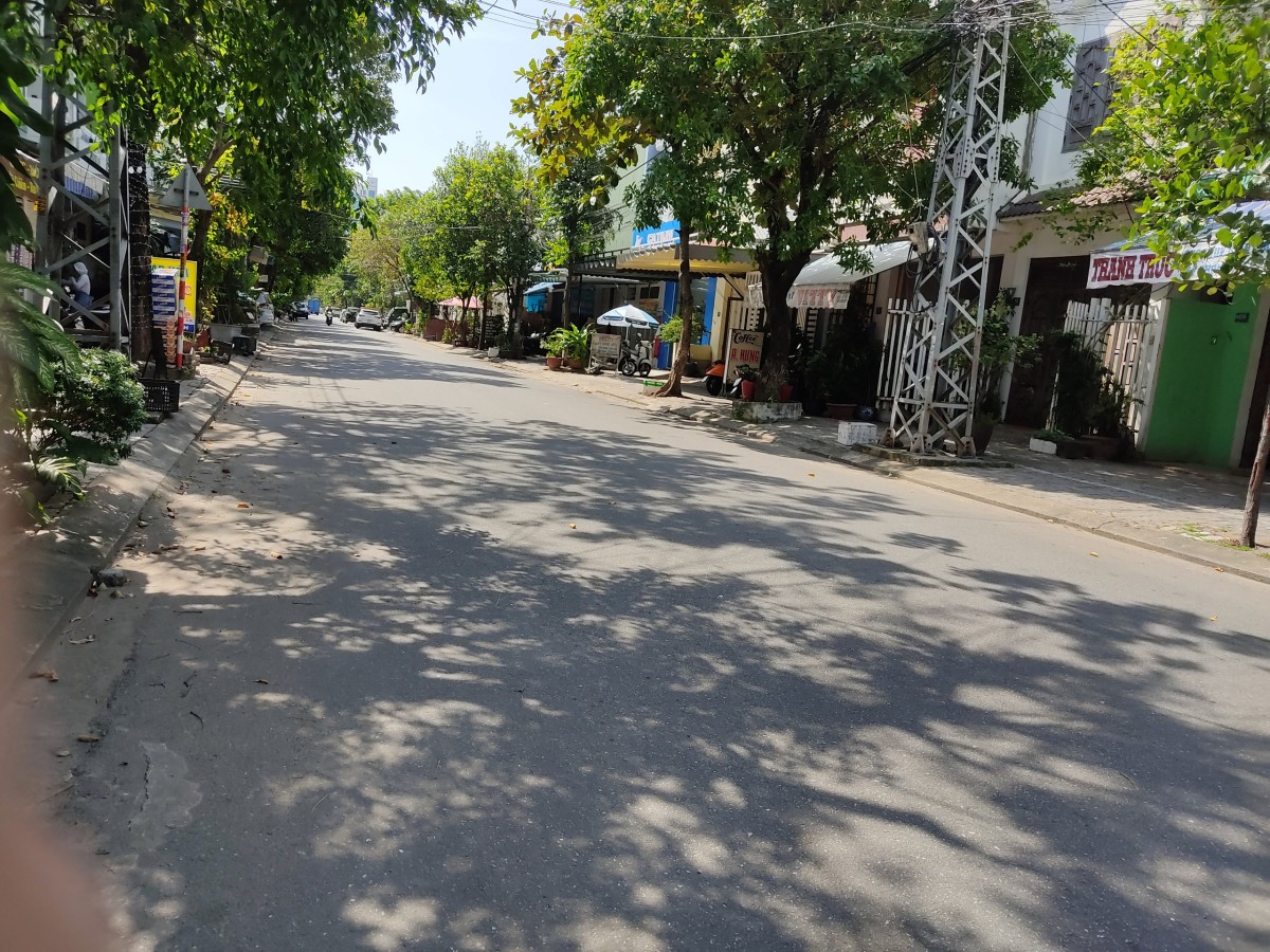 Bán đất tặng nhà ngay đường Tiểu La, DT 97m², giá chỉ 29 triệu/m², LH ngay