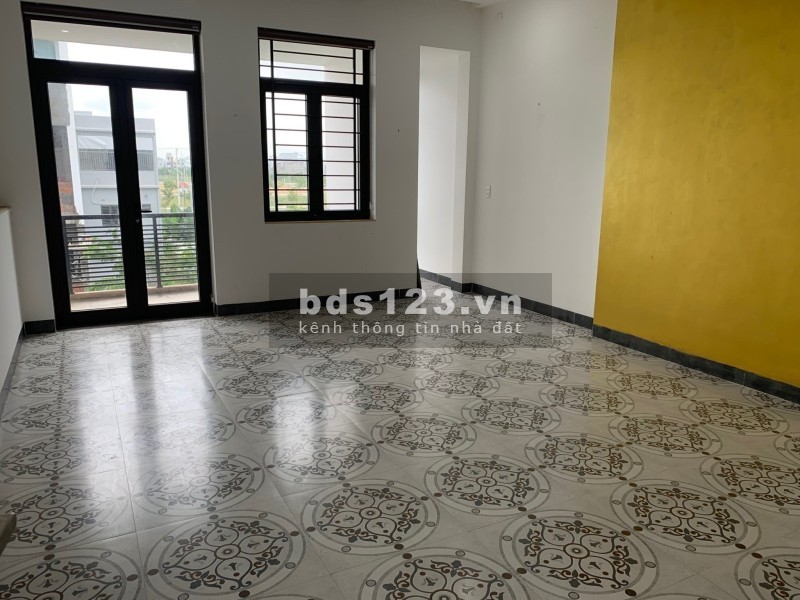 Bán gấp Nhà phố 3 tầng xoay tiền chơi lớn mùa World Cup LH ngay