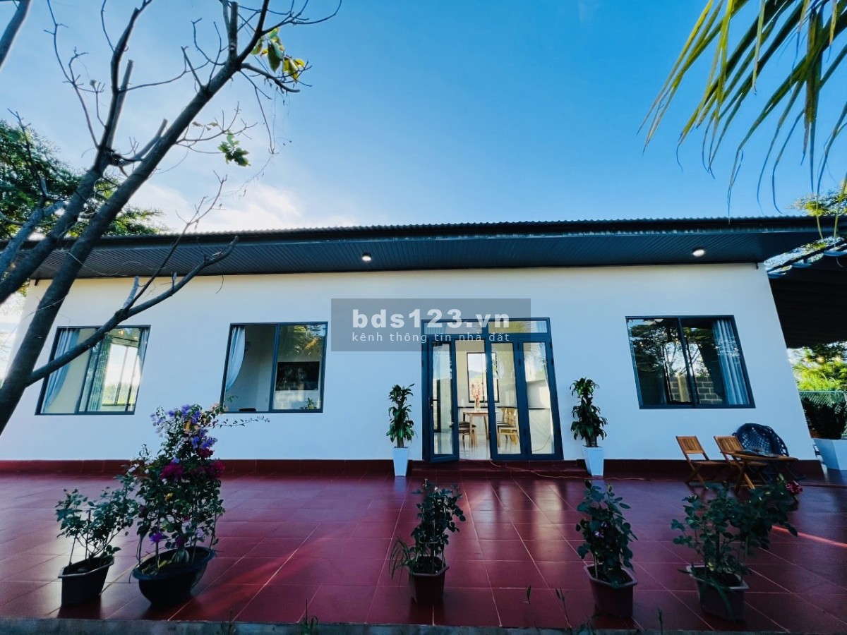 Bán nhà vườn tại Thôn 8, Xã Cư Êbur, TP Buôn Ma Thuột, DT 14 x 85m, Giá 1 Tỷ 690 Triệu