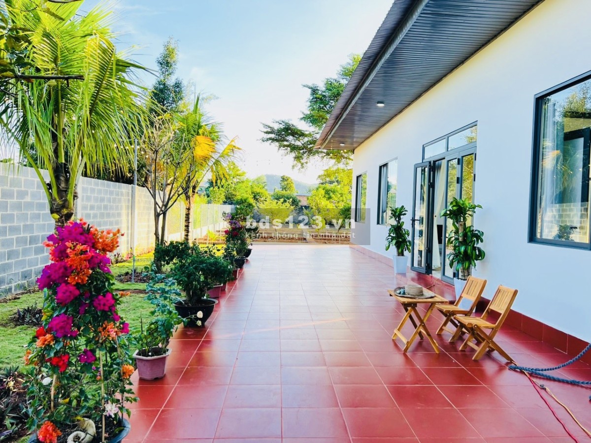 Bán nhà vườn tại Thôn 8, Xã Cư Êbur, TP Buôn Ma Thuột, DT 14 x 85m, Giá 1 Tỷ 690 Triệu