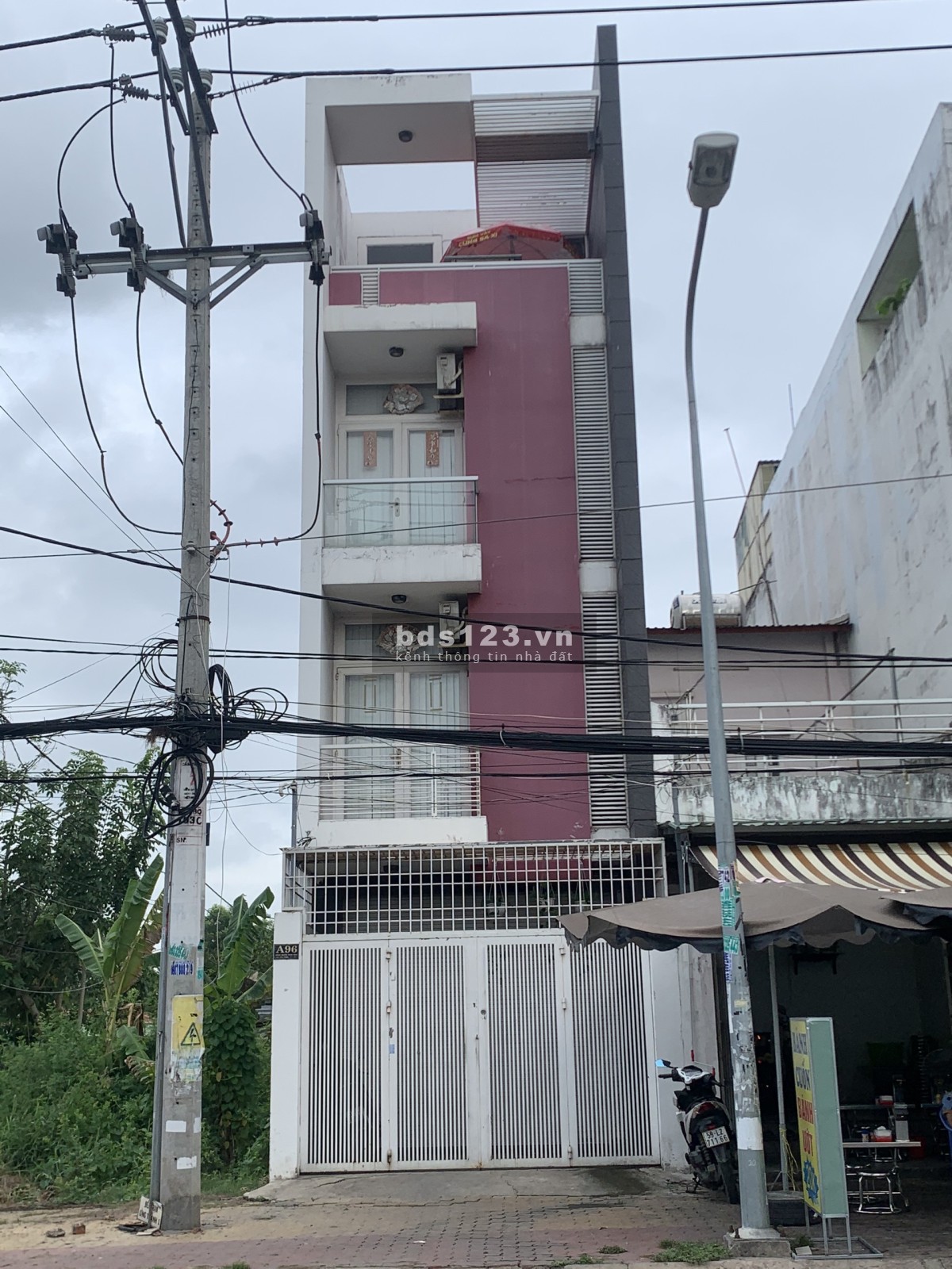 Cho thuê nhà nguyên căn mặt tiền đường lớn quận 8