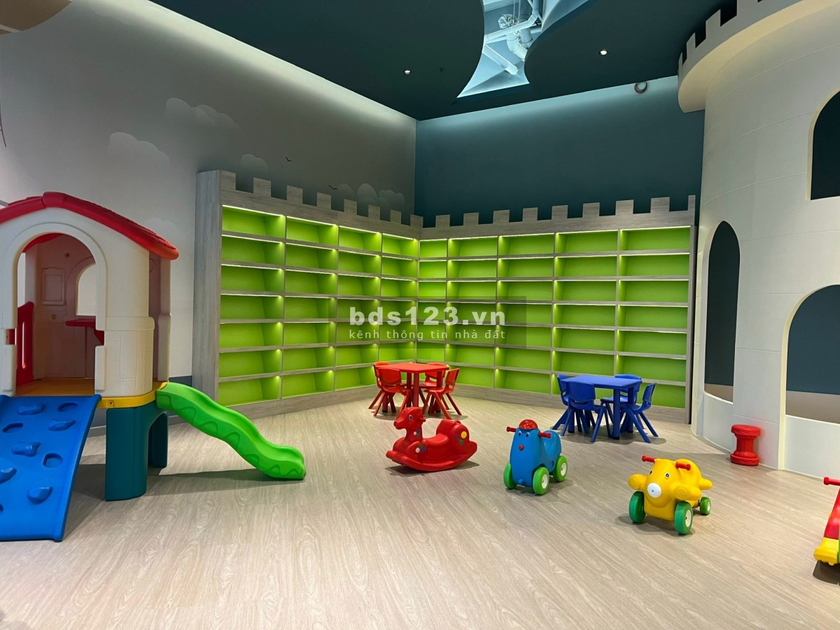 Khách cần bán GẤP căn 1PNN/56m2 tại DeCapella Q2 - Giá 3,2 tỷ bao hết