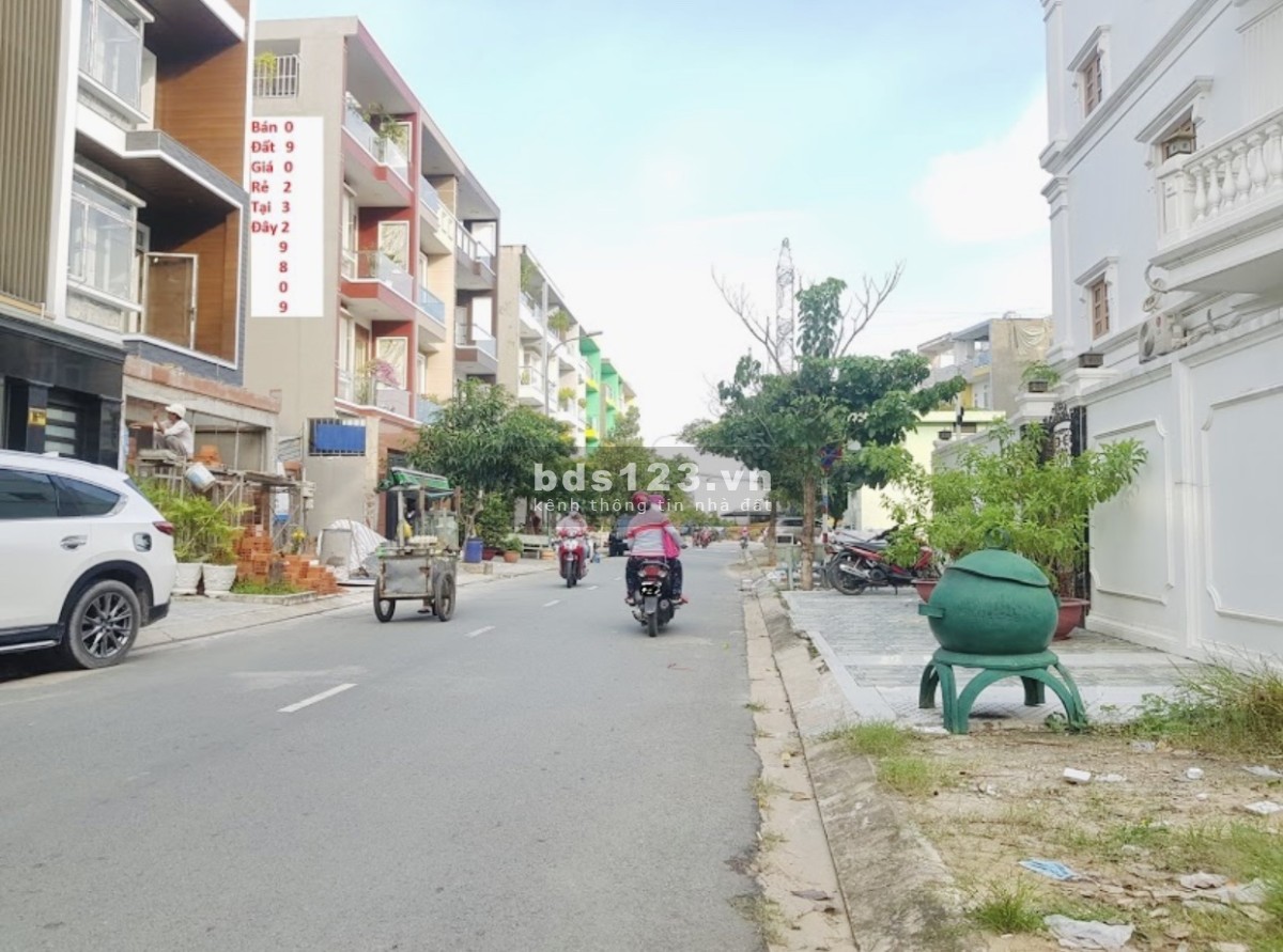 Đi Úc định cư cần thanh lý nhanh đất ngay MT đường Phạm Huy Thông, Gò Vấp, DT 100m2,Giá tốt 2tỷ7,SHR