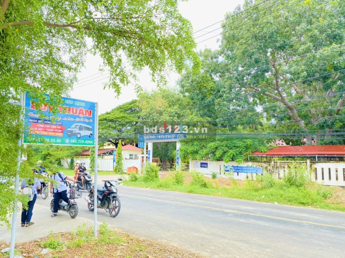 Còn một lô đất nền ven biển giá rẻ vị trí đẹp nhất Bình Thuận