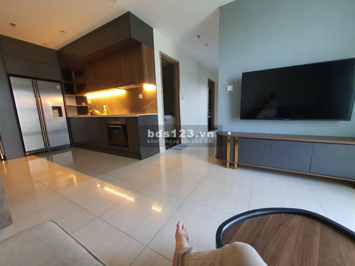 Bán gấp căn góc 3N 2VS full nội thất, tầng trung, view trực diện bể bơi chỉ 2.5 tỷ tại VH Ocean Park