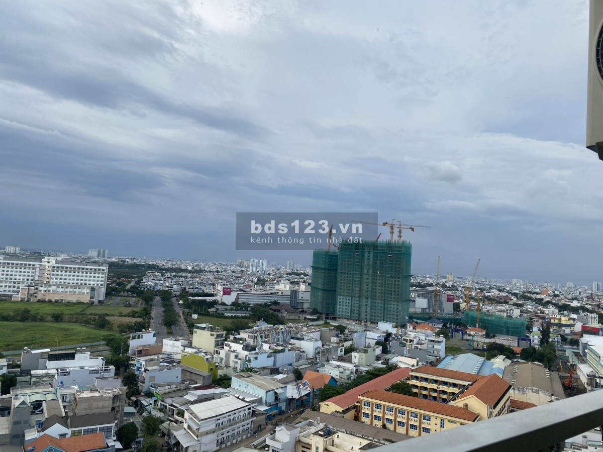 Cho thuê 1PN 1WC có nội thất 8 triệu/tháng - C/c Moonlight Boulevard ngay bến xe Miền Tây.
