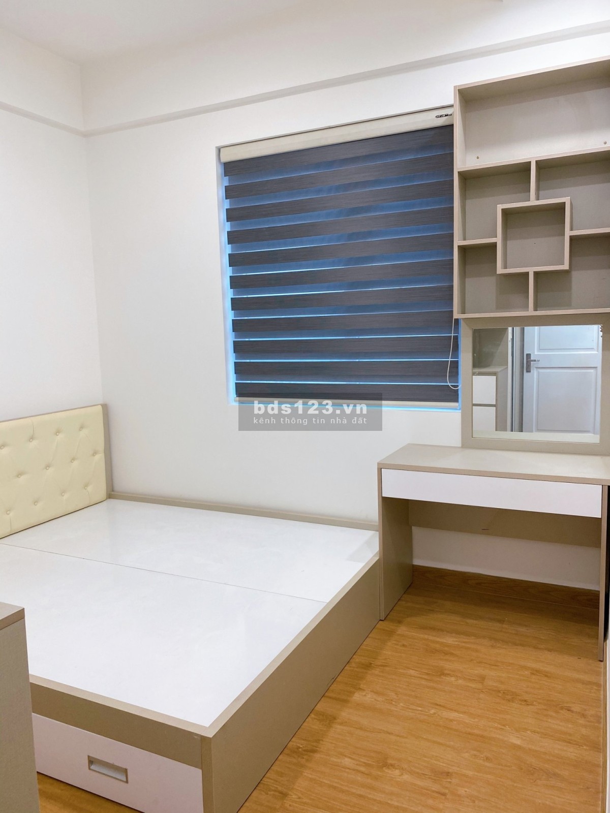 Cho thuê 1PN 1WC có nội thất 8 triệu/tháng - C/c Moonlight Boulevard ngay bến xe Miền Tây.