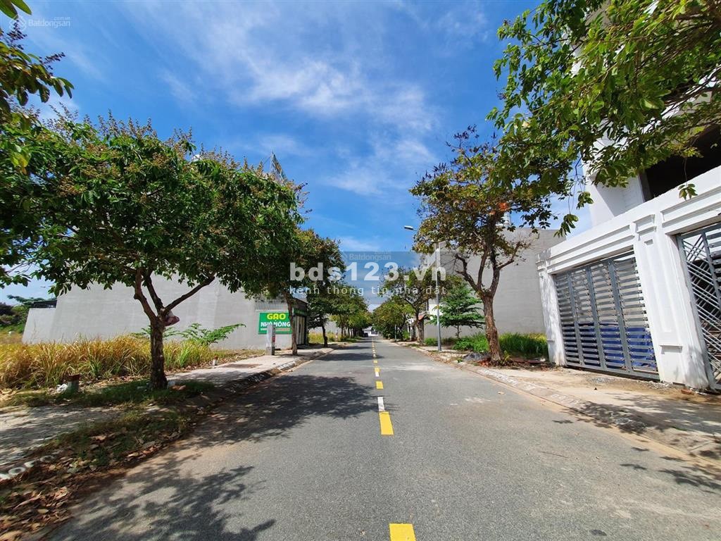 bàn liền lô đất mặt tiền Nguyễn Văn Dung, P6, Gò Vấp, Giá 1tỷ9 80m2, thổ cư, xây ngay, có