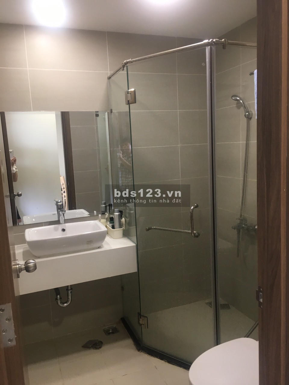 Khách cần bán GẤP căn 1PNN/56m2 tại DeCapella Q2 - Giá 3,2 tỷ bao hết