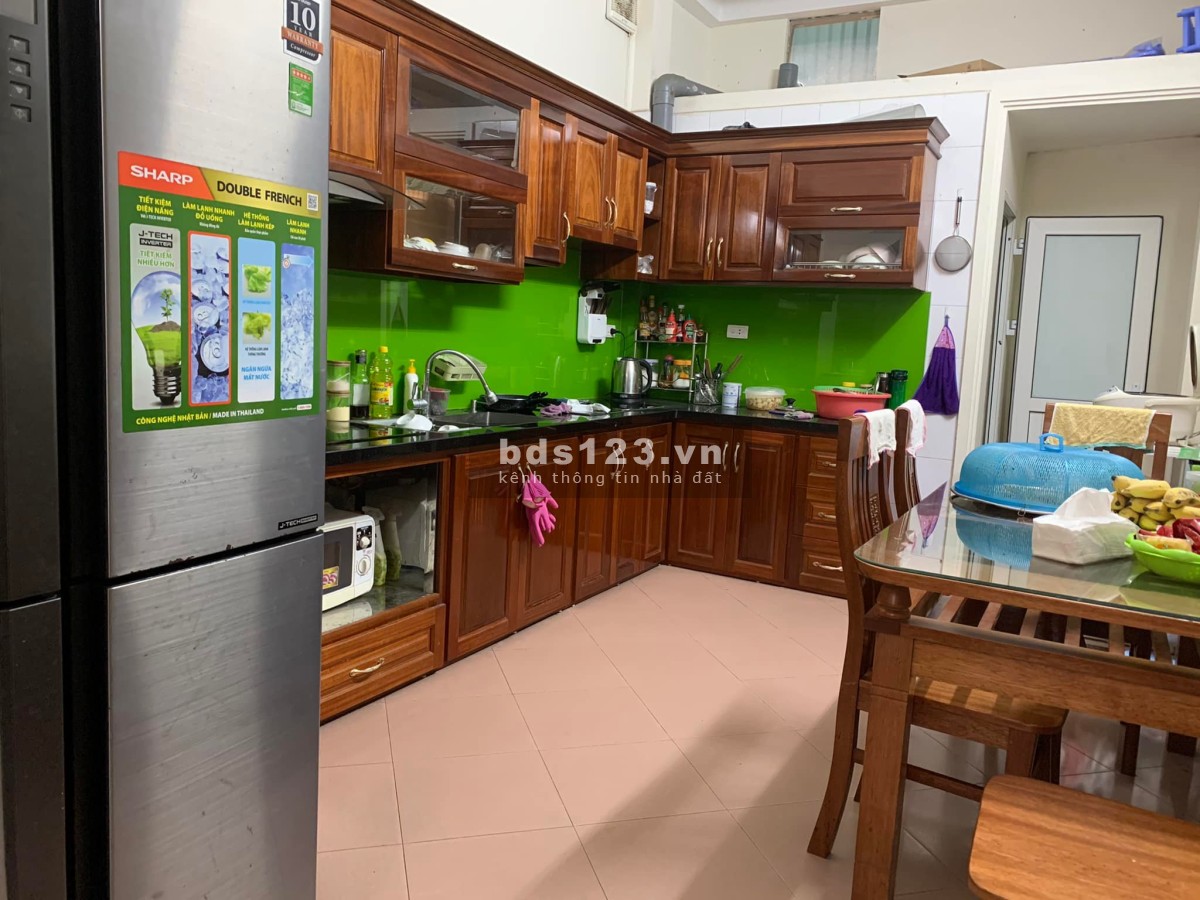 Bán nhà Xuân La, ngõ thông 3 gác đua, nhà đẹp ở ngay, DT 52m², giá 4,8 tỷ
