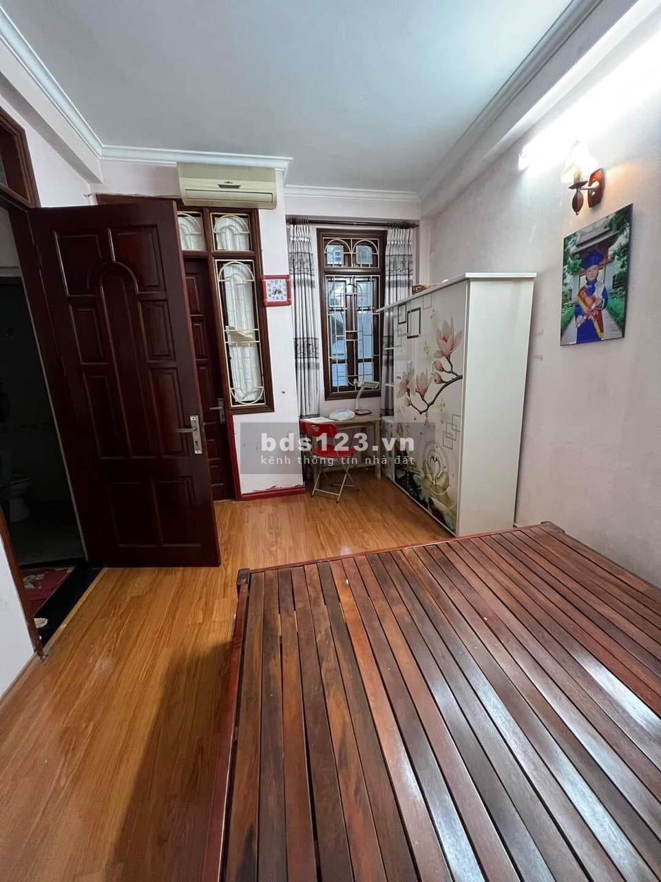 Chính chủ gửi bán nhà đẹp giá hạt dẻ phố Yên Xá, DTSD 40m² x 4 tầng, 4 PN, giá 2,98 tỷ