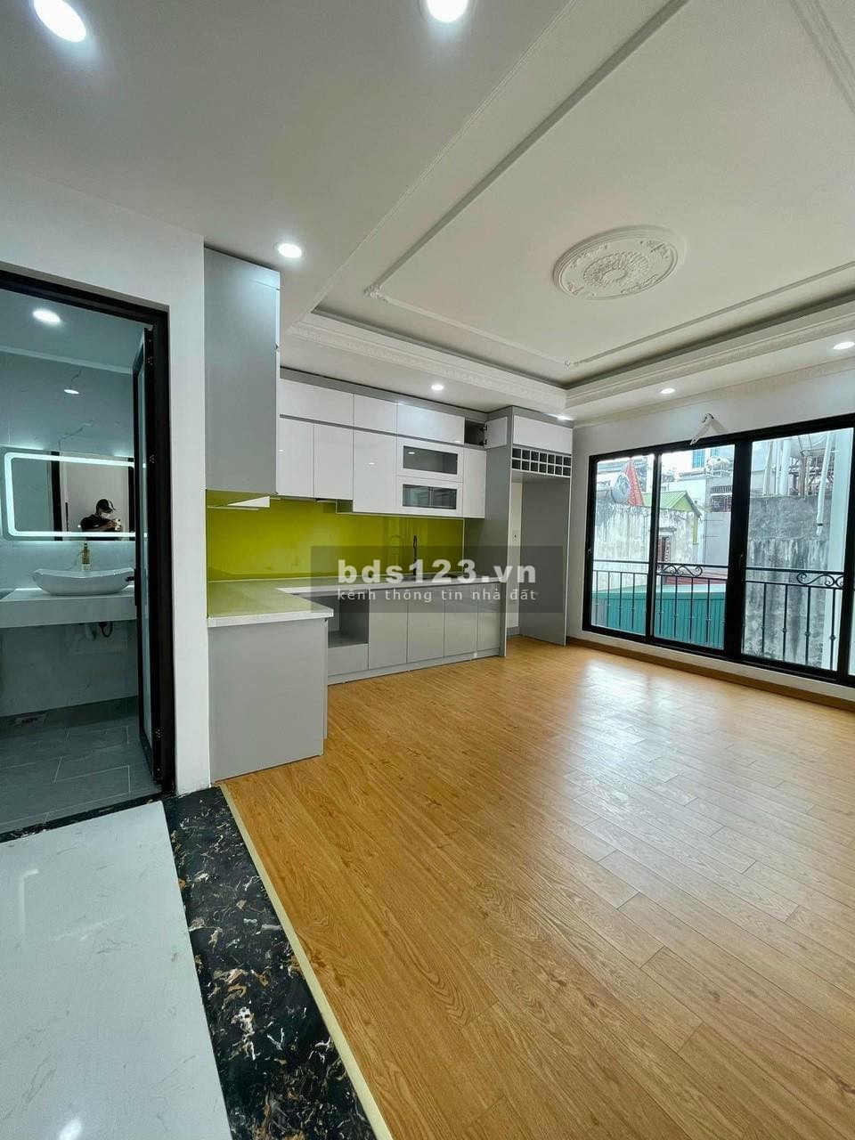 Bán nhà phố Tây Sơn, DT 38m² x 6 tầng, Thang máy, MT 5,5m, giá 6,5 tỷ