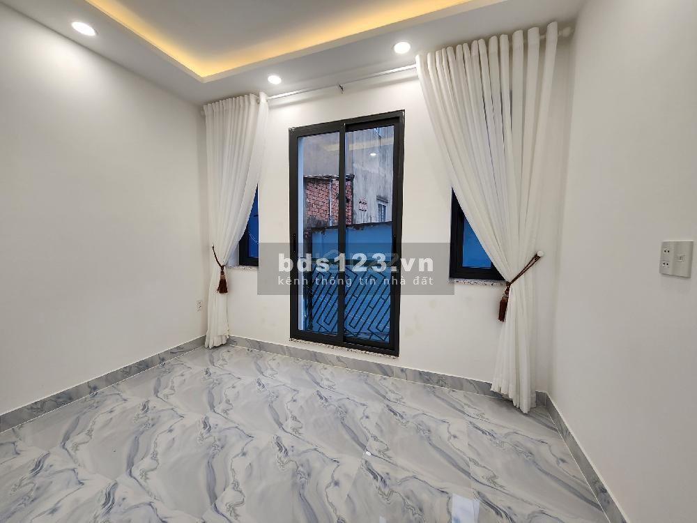 Bán nhà mới HXH Huỳnh Văn Bánh, tặng nội thất cao cấp, DT 36m², giá chỉ 6,6 tỷ