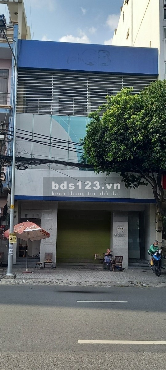 Bán nhà mặt tiền Hoàng Văn Thụ, dt 146m² x 3 tầng, ngộp bank bán gấp