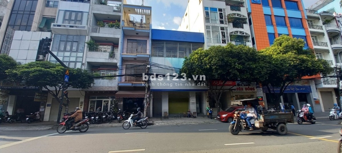 Bán nhà mặt tiền Hoàng Văn Thụ, dt 146m² x 3 tầng, ngộp bank bán gấp