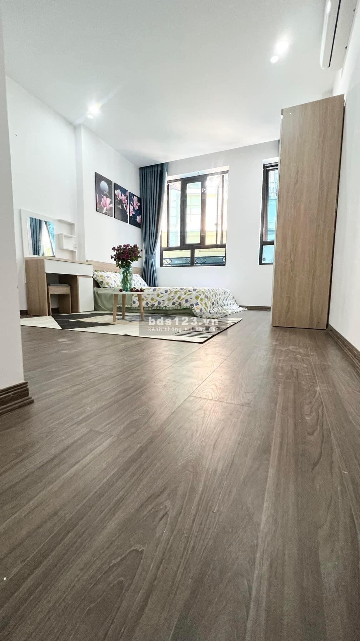 Bán nhà nguyên căn VIP mới đẹp, Yên Hoà, Cầu Giấy, DT 50m² x 5 tầng, giá chỉ 7 tỷ