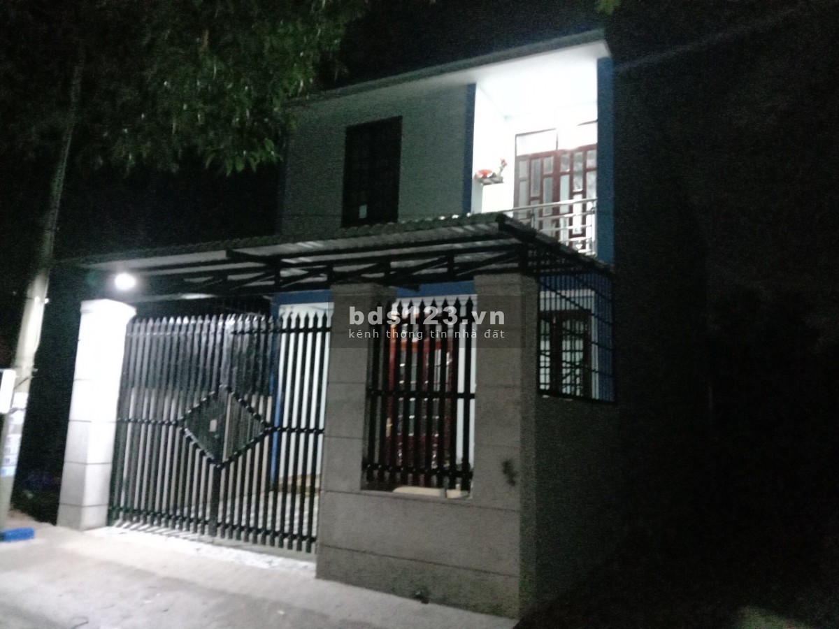 Tôi cần bán căn nhà cấp 4 giá đầu tư cực đẹp, sát chợ