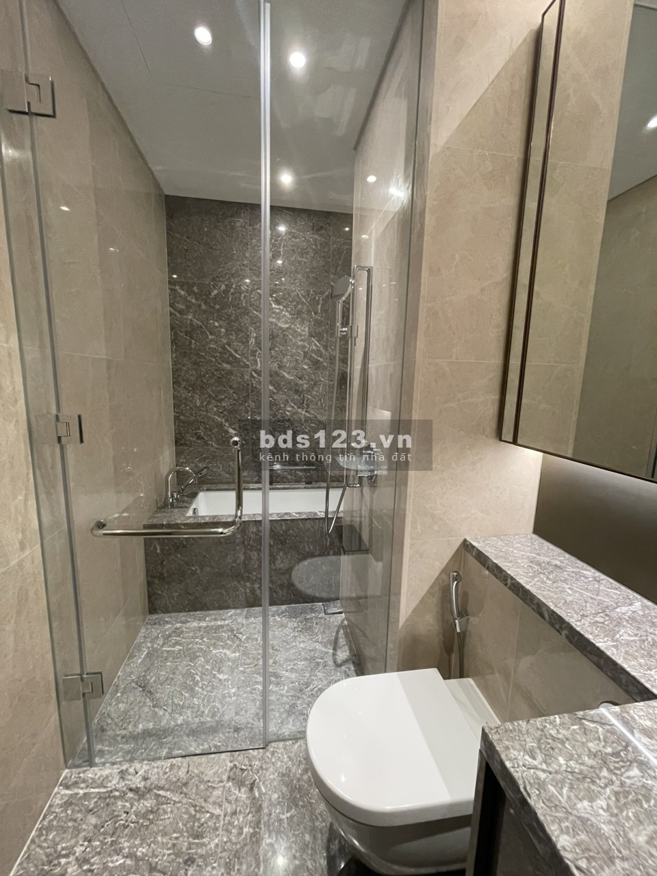 Cho thuê căn hộ cao cấp 2PN Full NT tại The Marq view đẹp giá tốt nhất chỉ $1,600 = 37,9tr/tháng