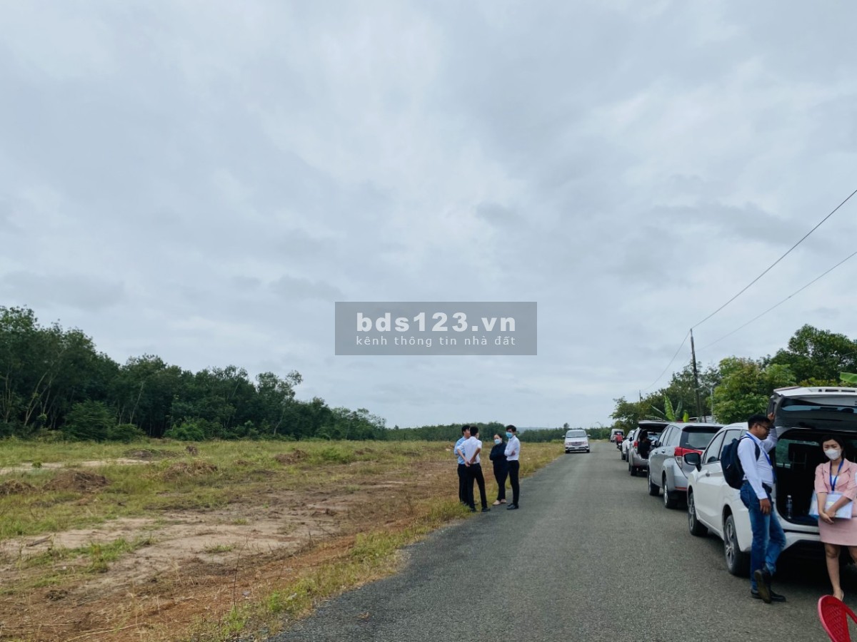 Đất nền liền kề nhiều khu công nghiệp lớn công chứng ngay