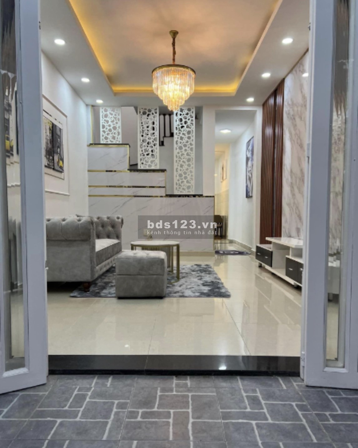 Cần bán nhanh nhà thị trấn Cần Đước, DT 84m², 1T + 1L, giá 2,4 tỷ đồng