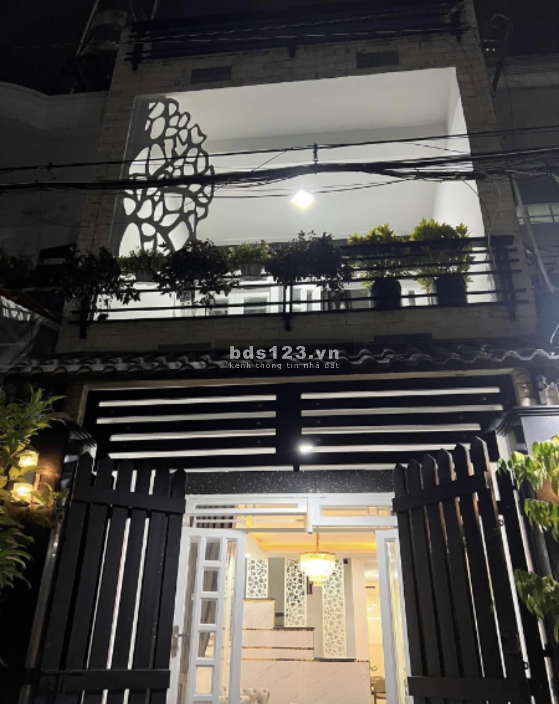 Cần bán nhanh nhà thị trấn Cần Đước, DT 84m², 1T + 1L, giá 2,4 tỷ đồng