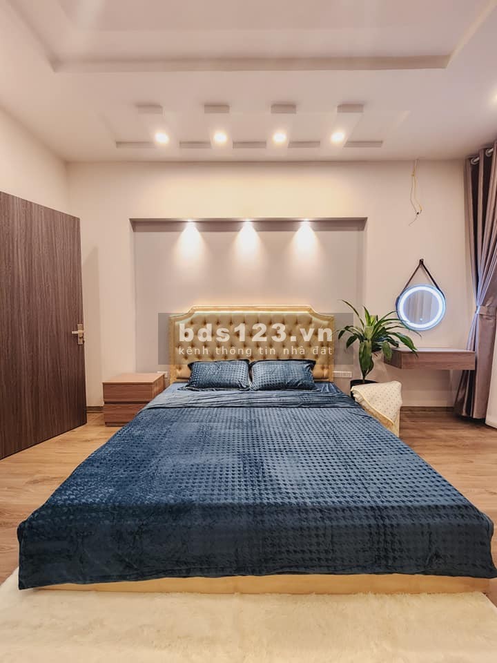Bán nhà trung tâm quận Đống Đa, tặng FULL nội thất, DT 40m², giá chỉ 4,9 tỷ