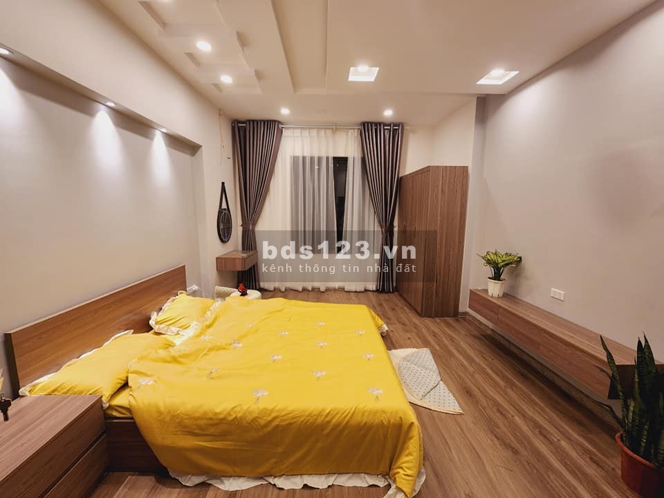 Bán nhà trung tâm quận Đống Đa, tặng FULL nội thất, DT 40m², giá chỉ 4,9 tỷ