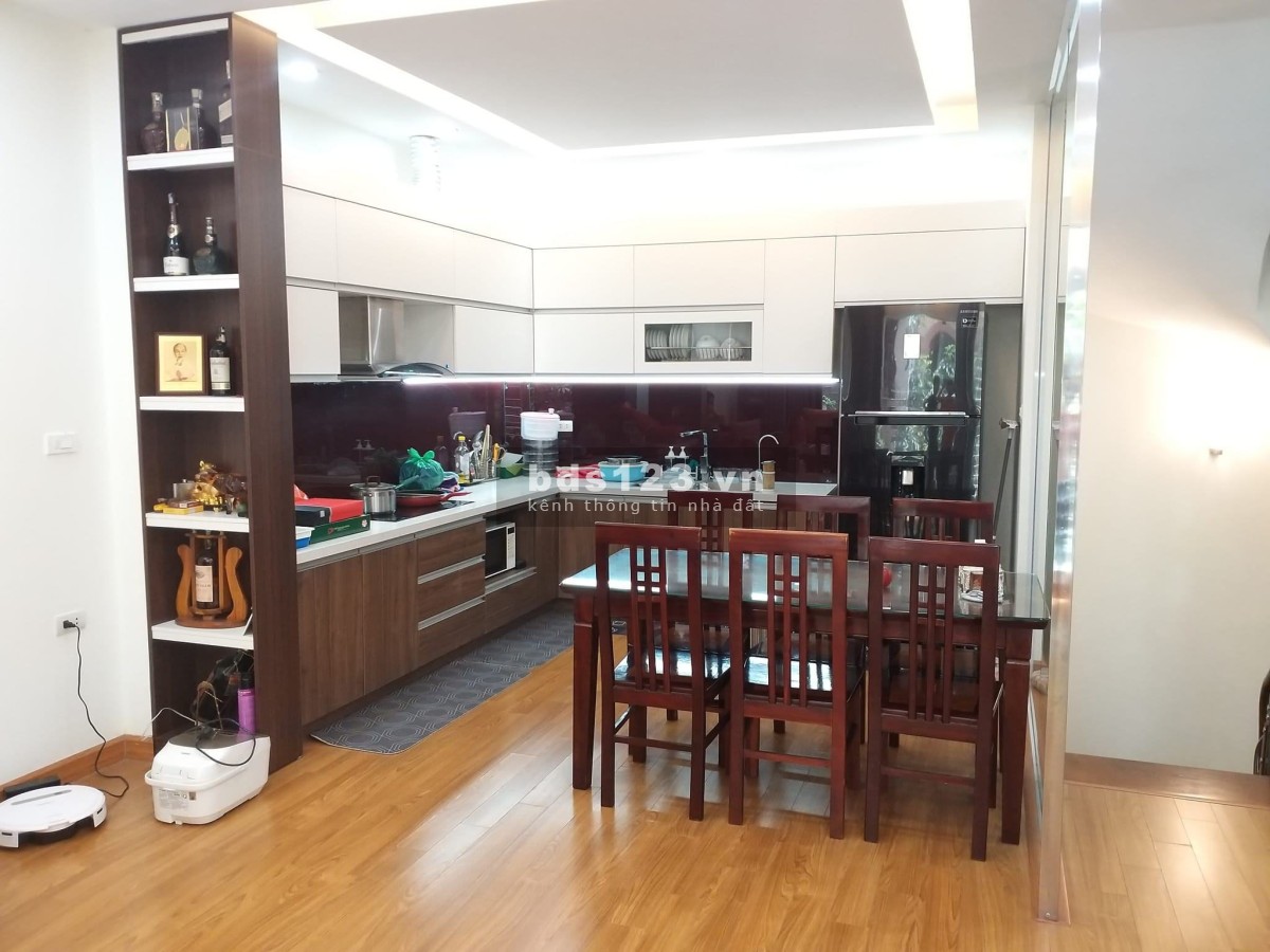 Siêu phẩm nhà hiếm Lạc Long Quân, đường ô tô gần Hồ Tây, DTSD 42m², MT 4,3m giá 5,2 tỷ