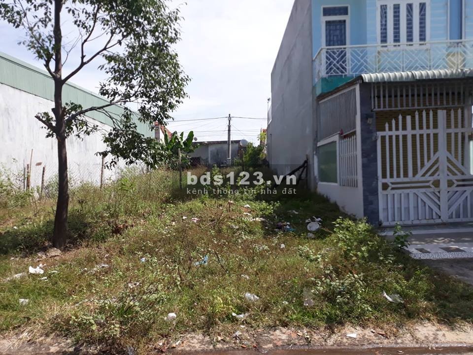 Bán 600m2 Đất Mt Chợ Giá 500tr, shr, thổ cư 100% giá cực kì rẻ