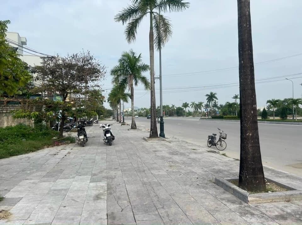 Bán cắt lỗ lô đất cạnh Aeon Maill Thanh Hoá tiện ích đầy đủ