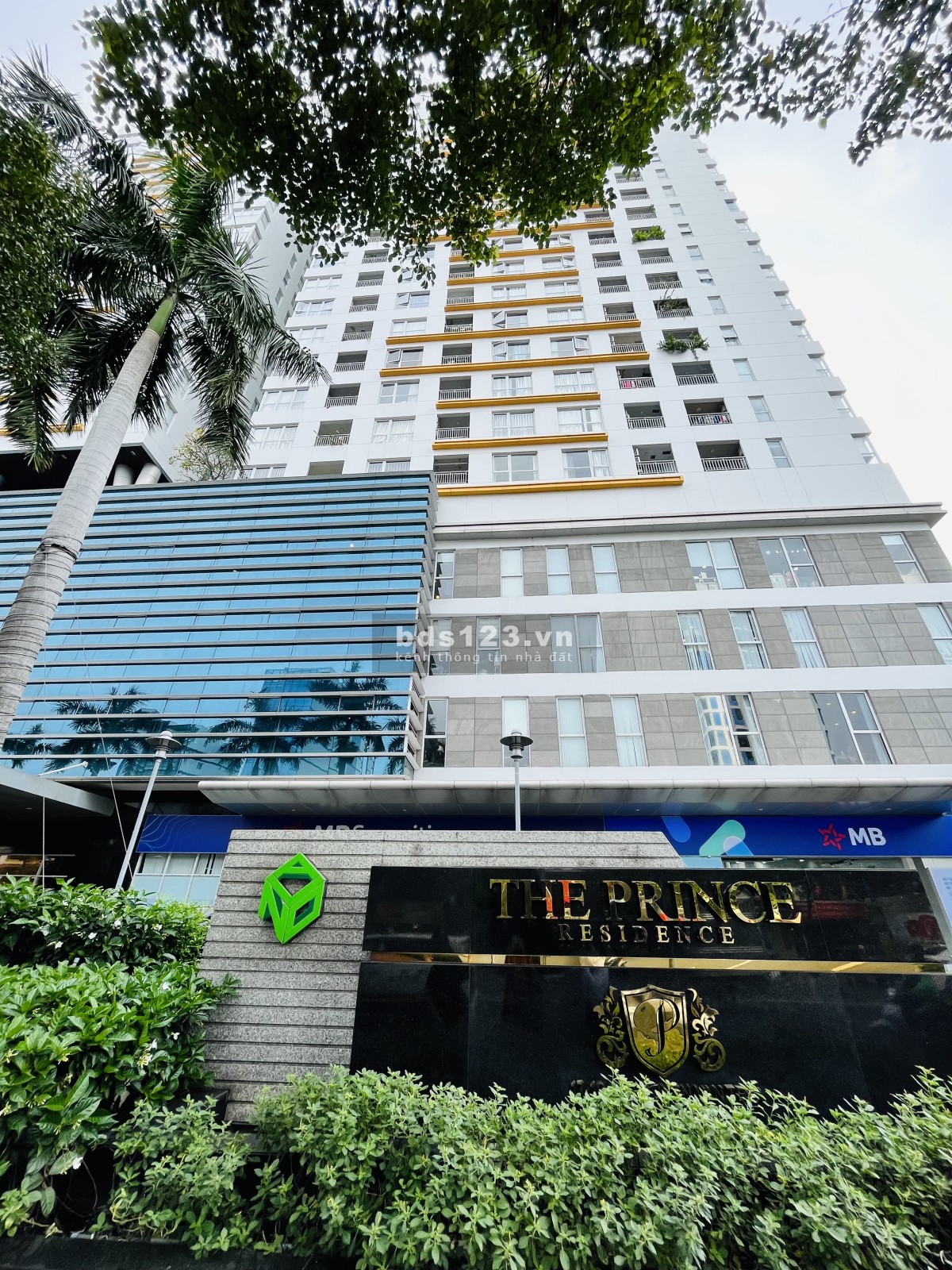 Bán căn hộ 152m2, đã có sổ hồng tại The Prince Phú Nhuận, tiện ích đủ