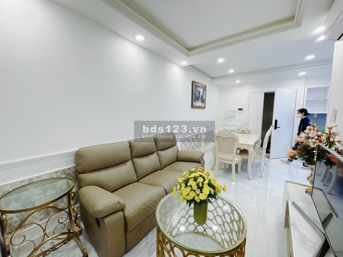 Chính chủ cần bán gấp căn hộ VIP Terra Royal, Q3, dt 70m2 2PN 2WC, 7.7 tỷ LH 0362668864