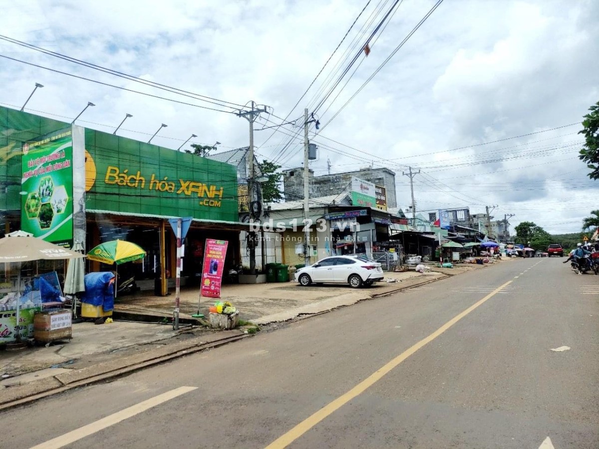 Bán gấp 4 lô thổ cư 1000m2, ngay chợ, kế Bách Hoá Xanh, giá đầu tư